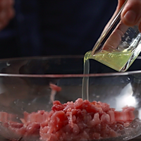 肉类处理技巧：肉片肉丝这样处理，炒起来更美味！的做法图解3