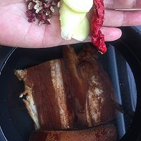 家常自制豆豉炒腊肉的做法图解2