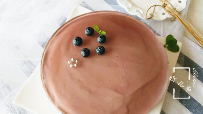 蓝莓镜面慕斯蛋糕
