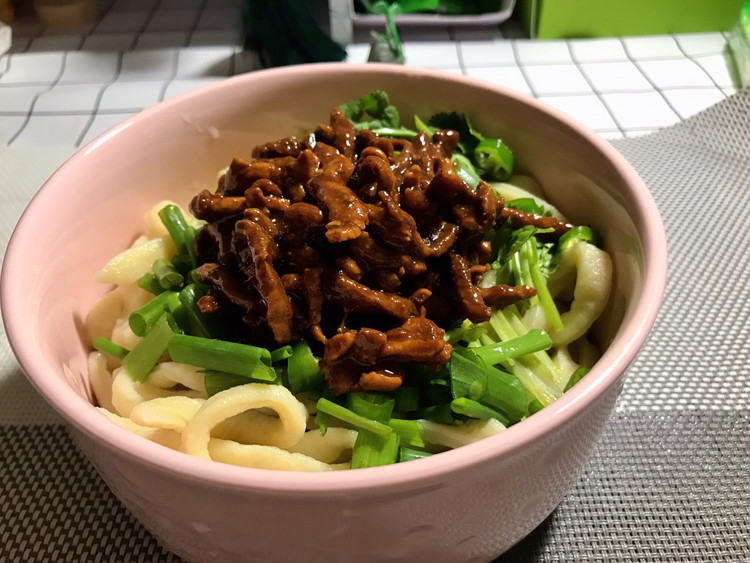 肉酱炸酱面的做法