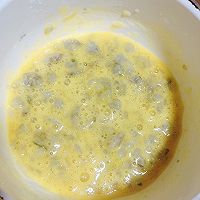 芹菜虾饼的做法图解1