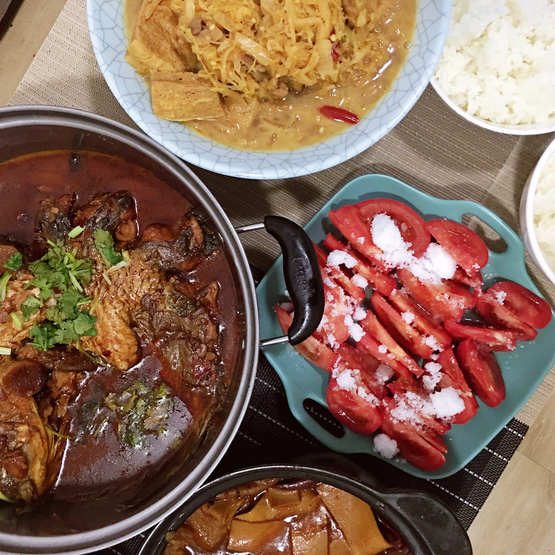 Braised carp in soy sauce