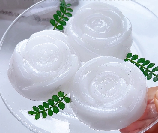 玫瑰造型椰奶冻布丁