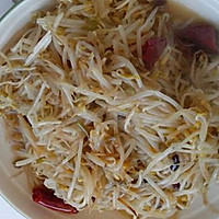 糖醋豆芽的做法图解1