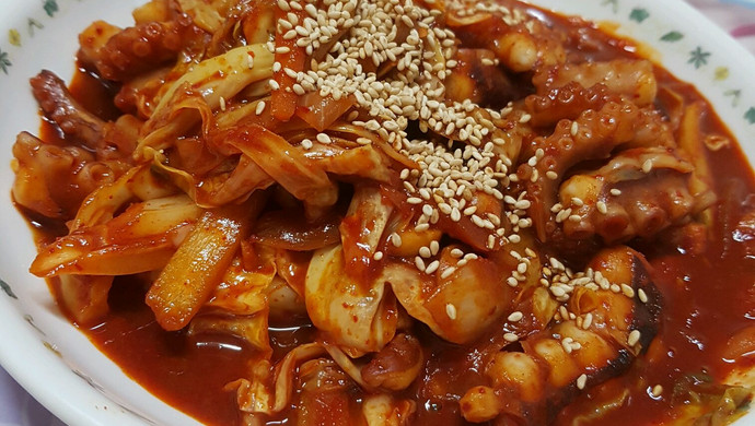 韩式鱿鱼炒蔬菜