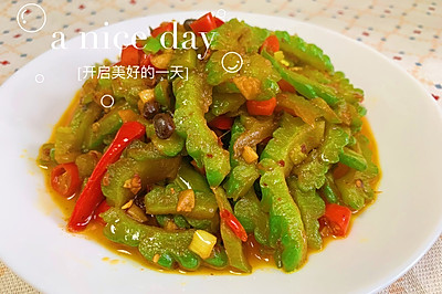 一点都不苦的～香辣豉香苦瓜