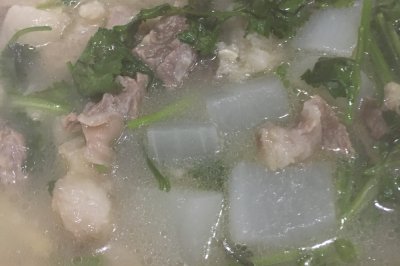 牛肉炖萝卜