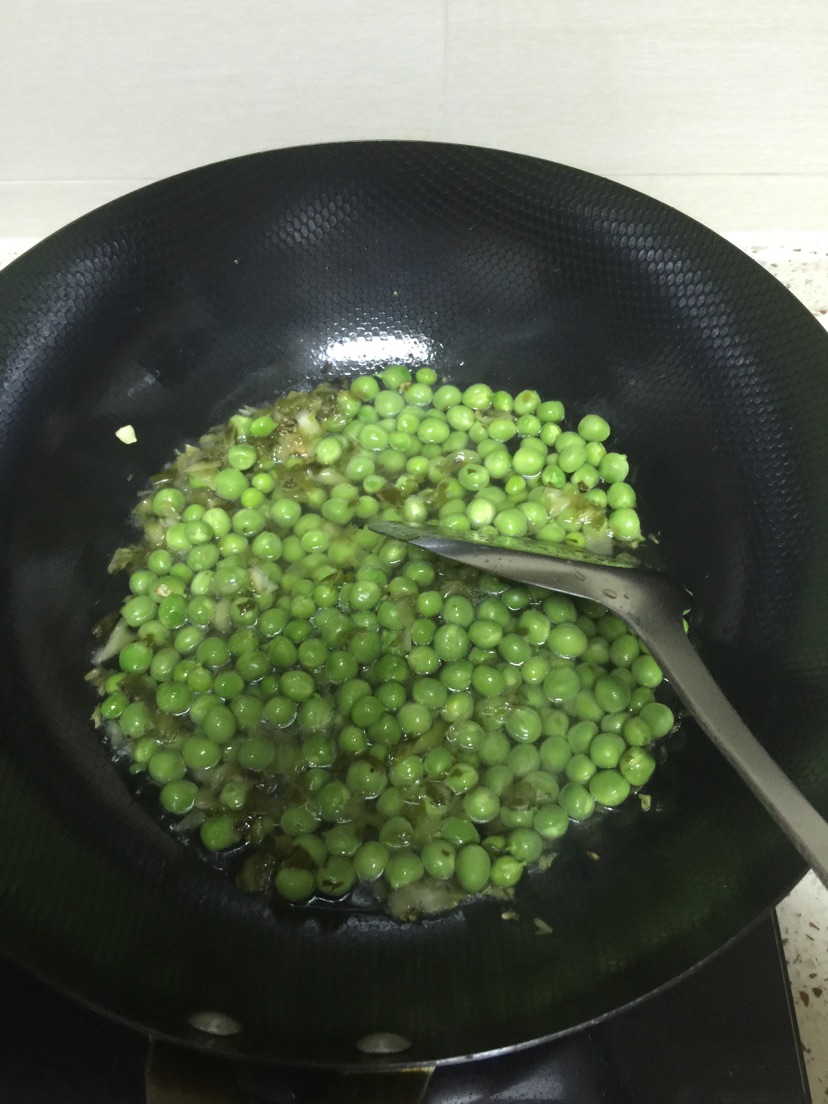 雪菜甜豆的做法图解3