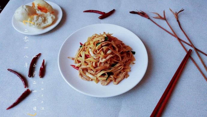 蒜辣油鸡豆腐丝