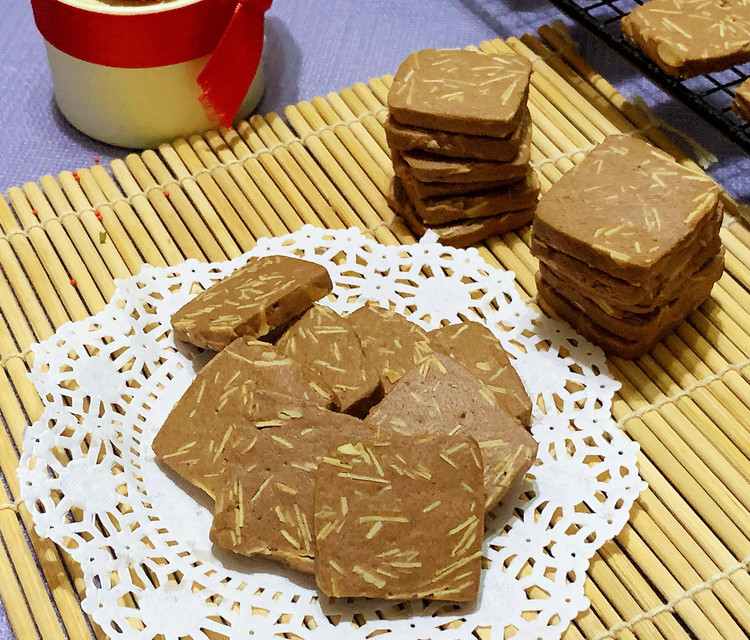 可可杏仁饼干的做法