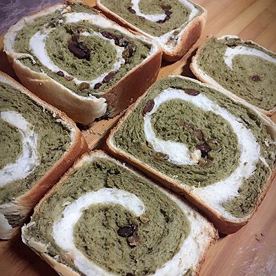 抹茶双色吐司