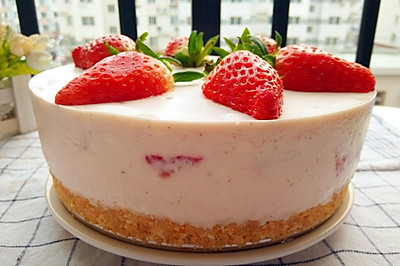 草莓慕斯蛋糕（八寸，免烤型）