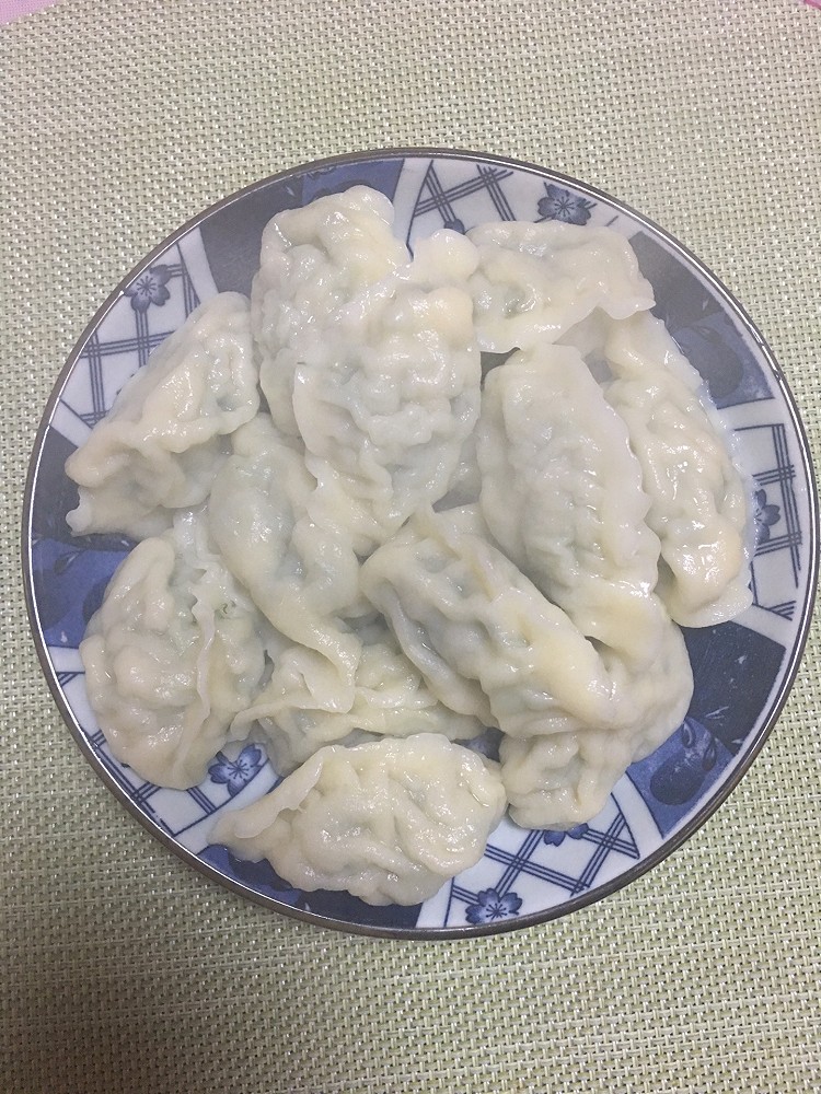 猪肉茴香饺子的做法