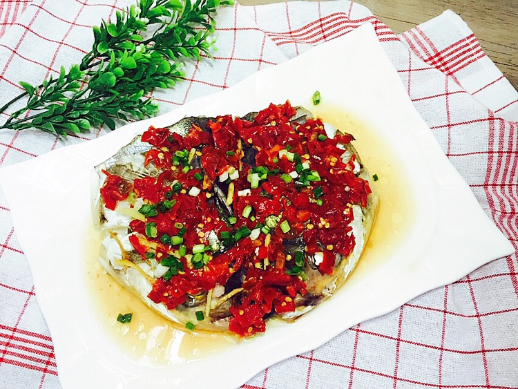 #美的聪明火微波炉#剁椒鱼头的做法图解8