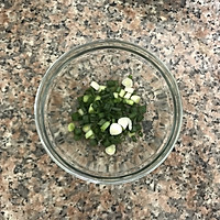 能干三碗饭 粉丝海米蒸蛋的做法图解2