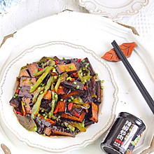 10分钟快手下饭菜，青椒炒豆干