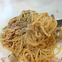 奶油培根意大利面的做法图解6