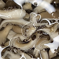 油炸香酥蘑菇的做法图解2