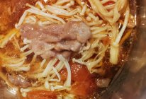 肥牛金针菇番茄汤的做法