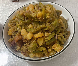 腌猪肉烩豆角的做法