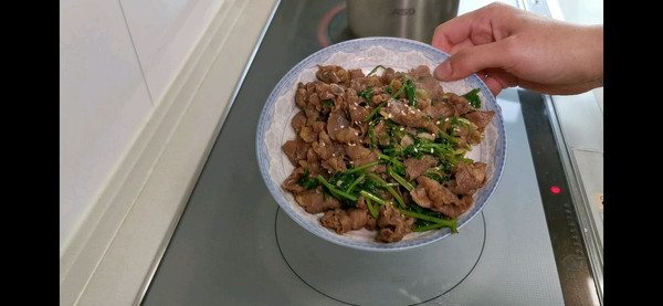 香菜炒羊肉卷