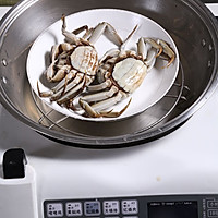 自动烹饪锅简单做清蒸河蟹的做法图解3