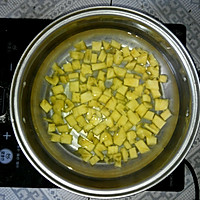 自制菠萝罐头的做法图解3