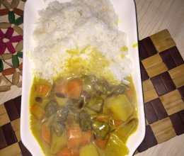 椰香咖喱牛肉饭的做法