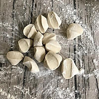 猪肉韭菜烙饼的做法图解2