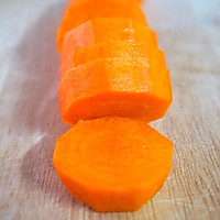 黄芪灵芝猪骨汤的做法图解2