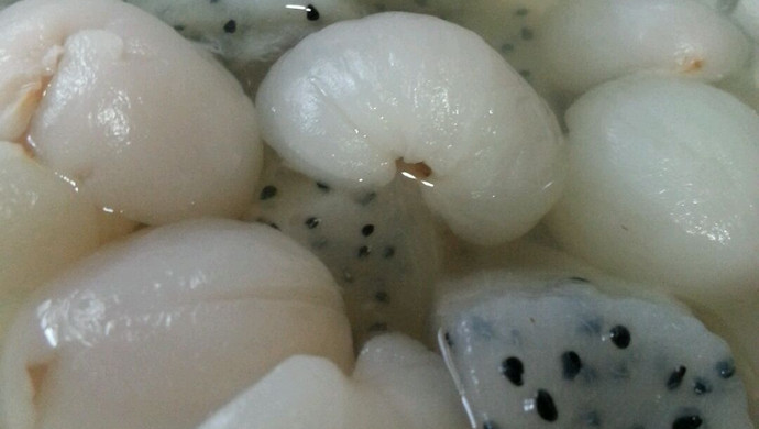 火龙果荔枝糖水