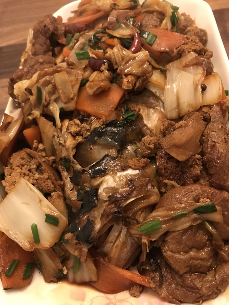 鲜蔬豆腐炖鱼头的做法