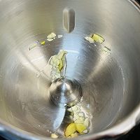 #食在幸福年 总有新花样#酱香素炒土豆的做法图解2