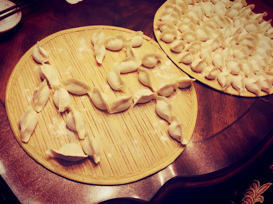 包饺子