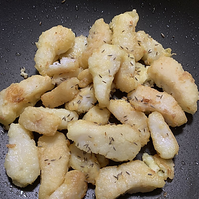 小零食 香煎巴沙鱼