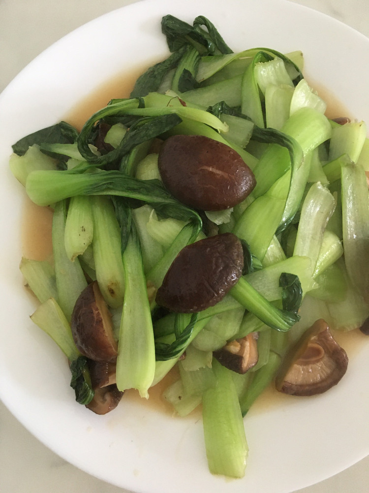 小油菜炒香菇的做法