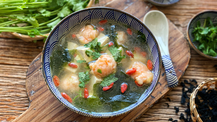 虾丸豆腐汤