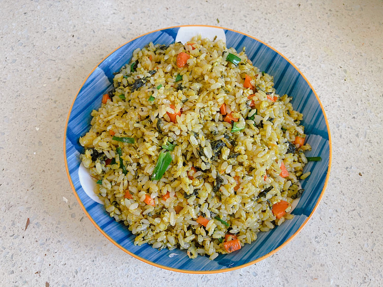 紫菜蛋炒饭的做法