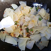 #做道懒人菜，轻松享假期#香辣土豆片的做法图解5