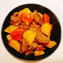 咖喱土豆牛腩胡萝卜