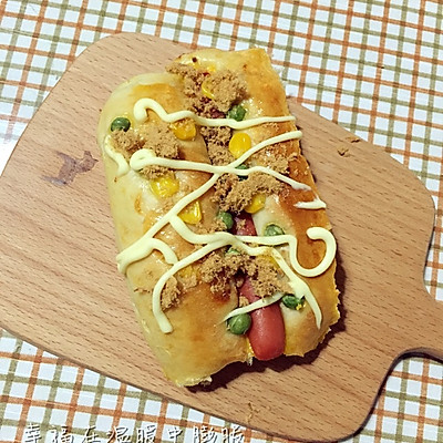 火腿肉松起司面包