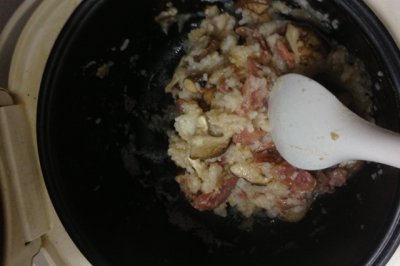 腊肠香菇蚝油饭