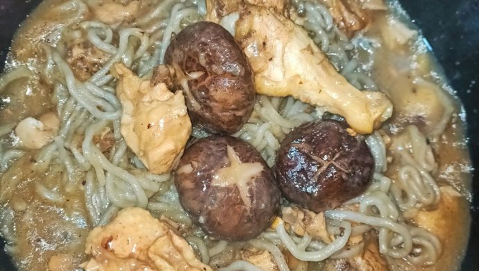 小鸡炖蘑菇