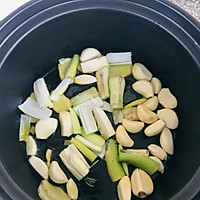 砂锅鱼头煲的做法图解6