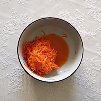 开胃小凉菜丨拌红萝卜丝的做法图解4