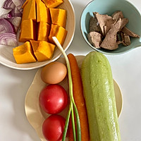 #打工人的健康餐#荷包蛋猪肝蔬菜汤的做法图解1