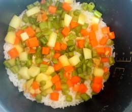 四季豆土豆胡萝卜焖饭【电饭锅版】的做法