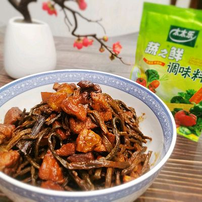 无敌好吃的家常干豆角烧肉