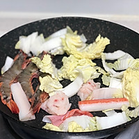 #硬核菜谱制作人#韩式海鲜辣炒年糕的做法图解3