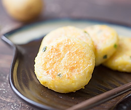 小米土豆鸡蛋饼的做法